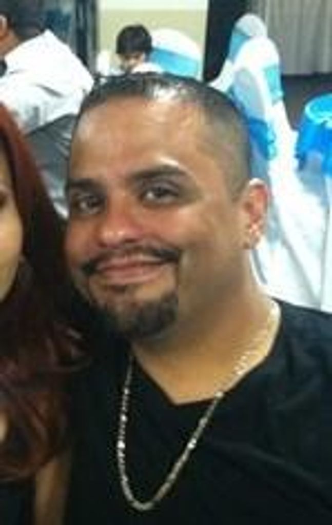 Manuel Cisneros Profile Photo