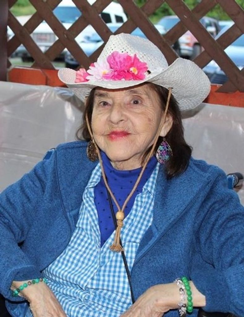 Petra C Martinez Profile Photo