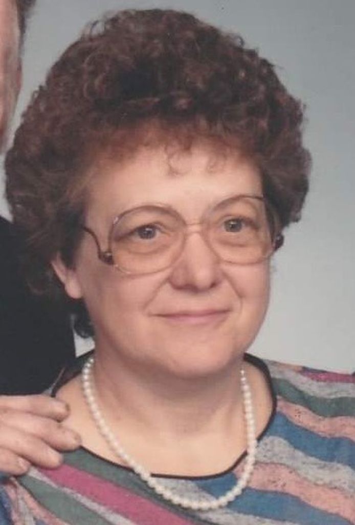 Shelby (Mckenzie)  Adams Profile Photo