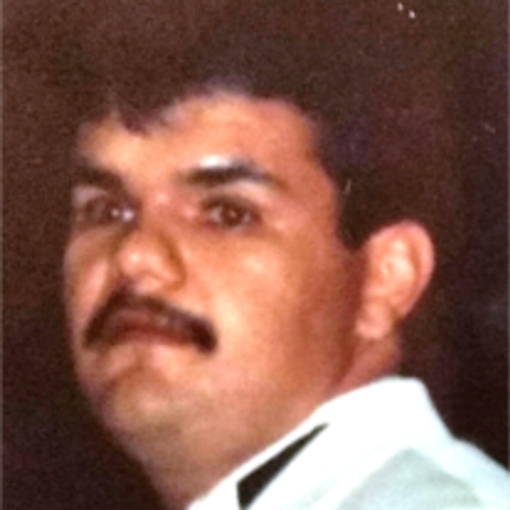 Robert D.  Flores