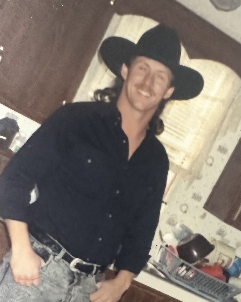 James "Chuck" Willard Peterson Profile Photo