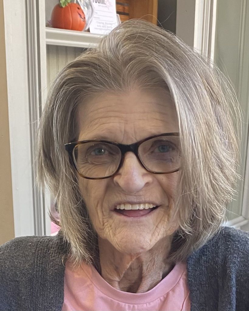Catherine Elizabeth Toth Profile Photo