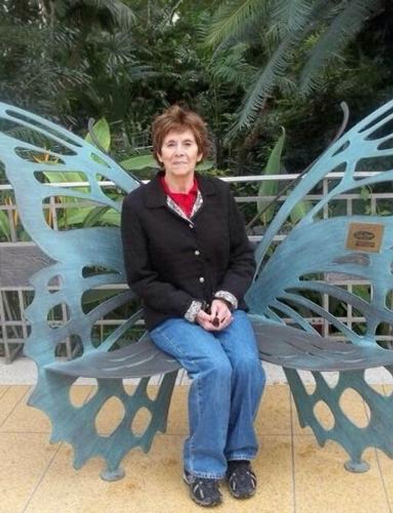 Esther Pennington Profile Photo