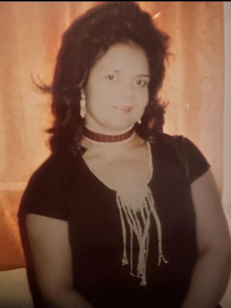 Maria Mora De Mackay Profile Photo