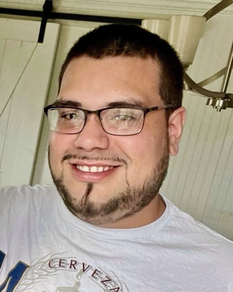 Izaak Garcia Profile Photo