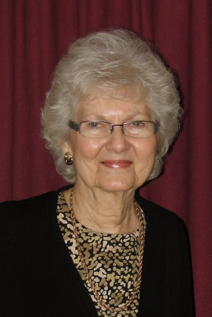 Suzanne M. (Markwood)  Yowell
