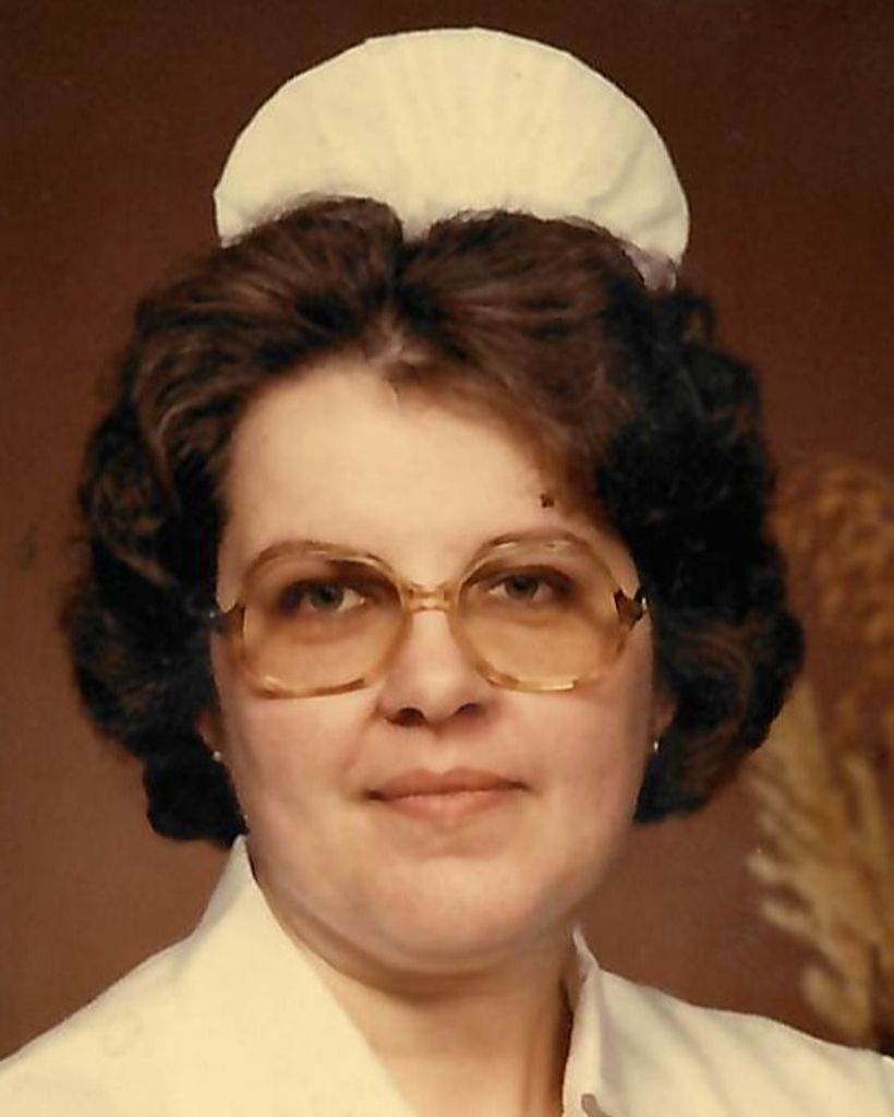 Rosalyn Mae "Rose" Fox
