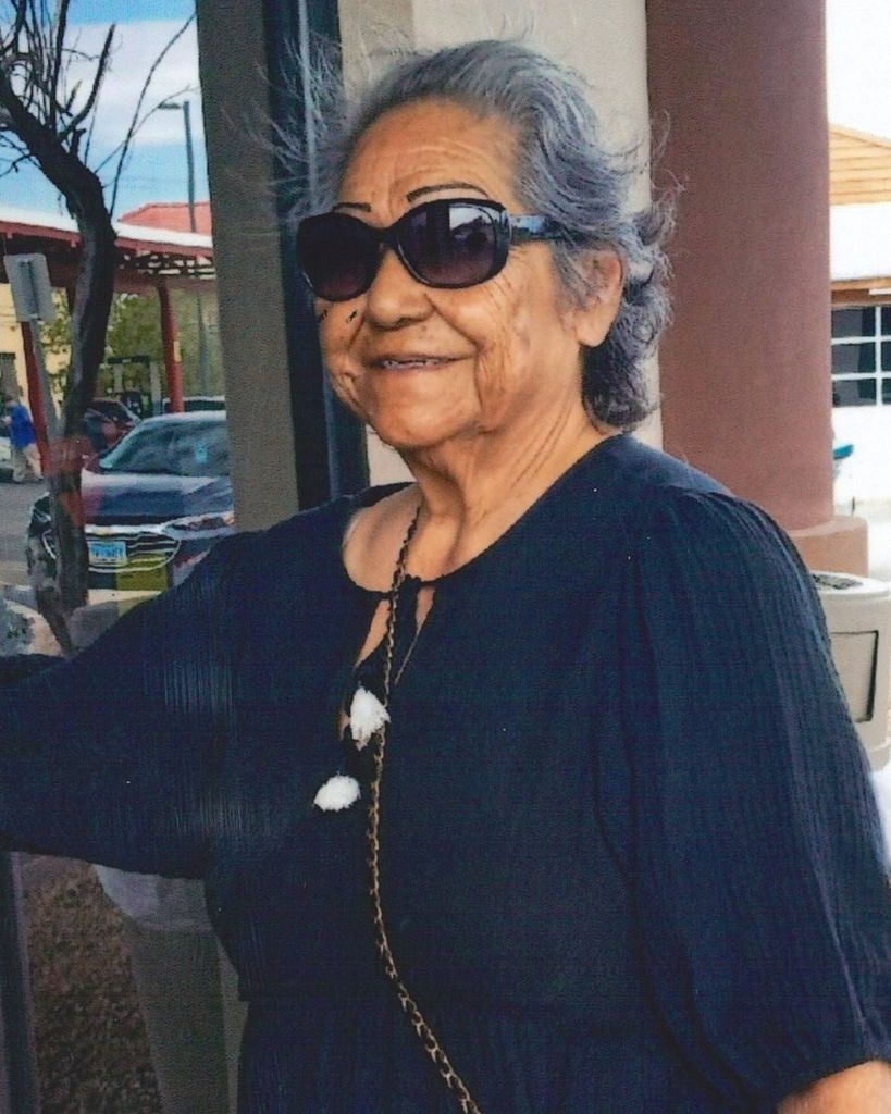 Gloria Holguin