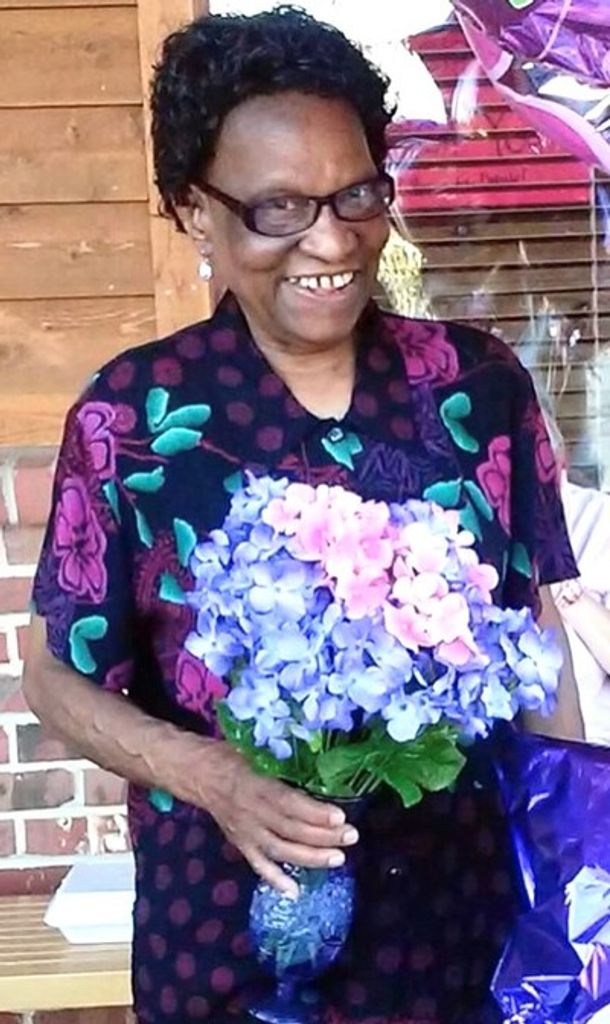 Sally Ann Henderson Profile Photo