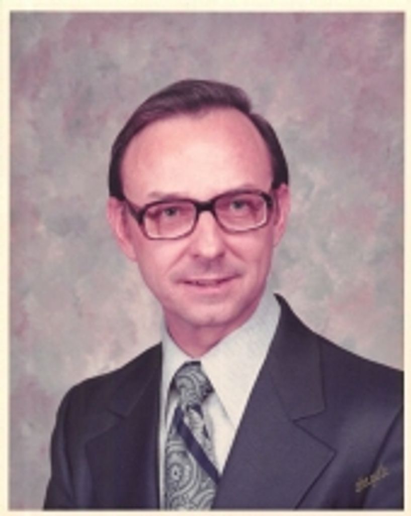 Kenneth W. Bennett