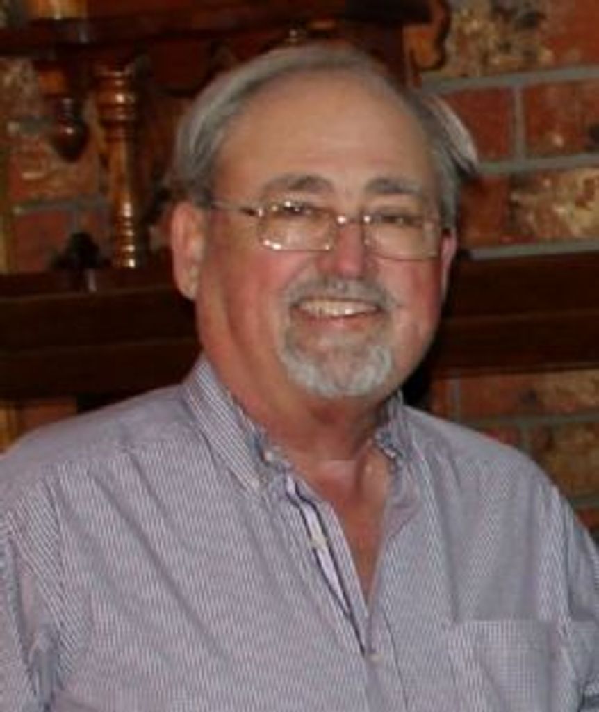 Thomas "Tommy" Reid Hilton