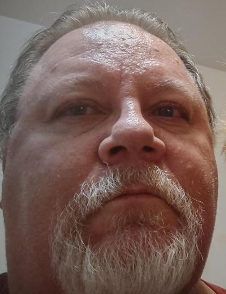 Mike Clay Isenhart Profile Photo