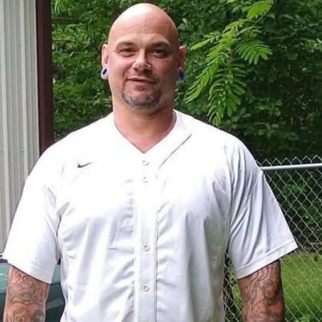 Derek Scroggins Profile Photo