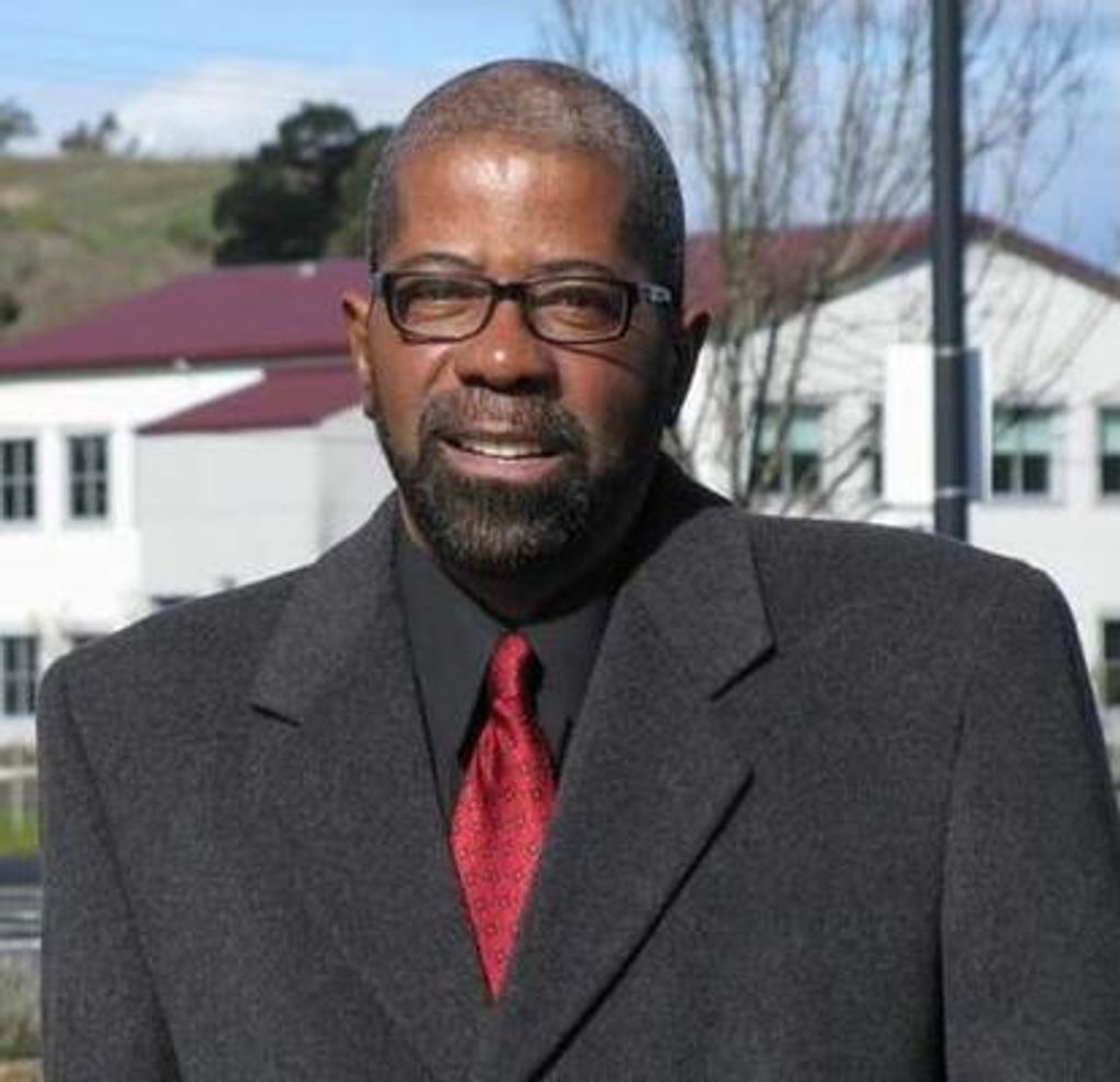 James E Thompson Profile Photo