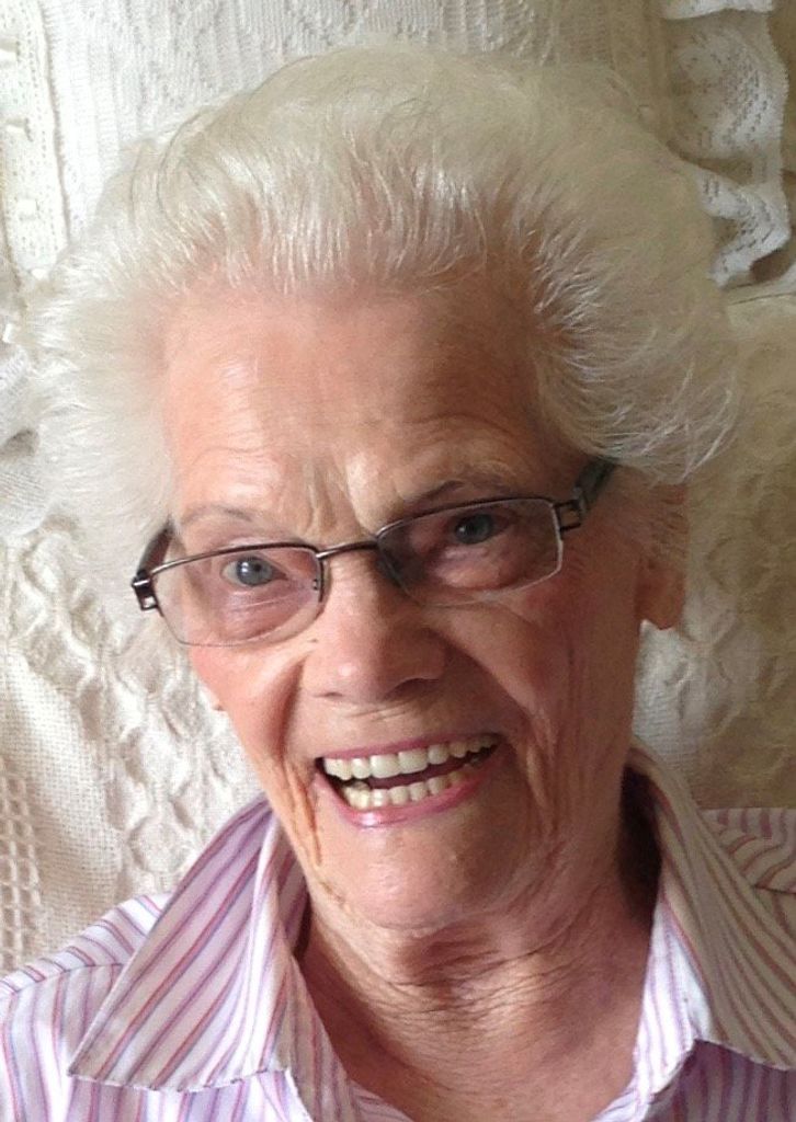 Mary Isobel Hills "Sue"