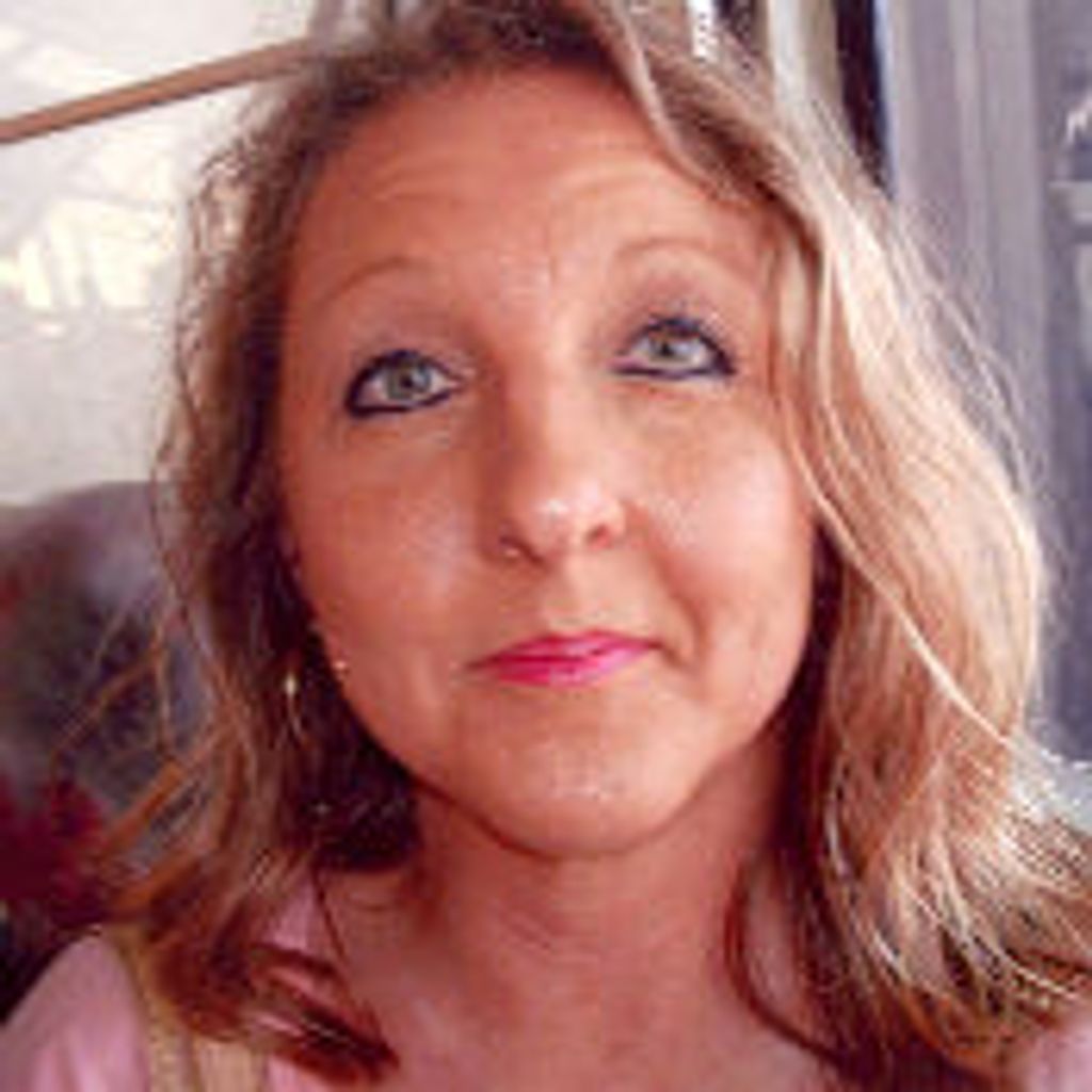 Lisa Lindsey Holt Profile Photo