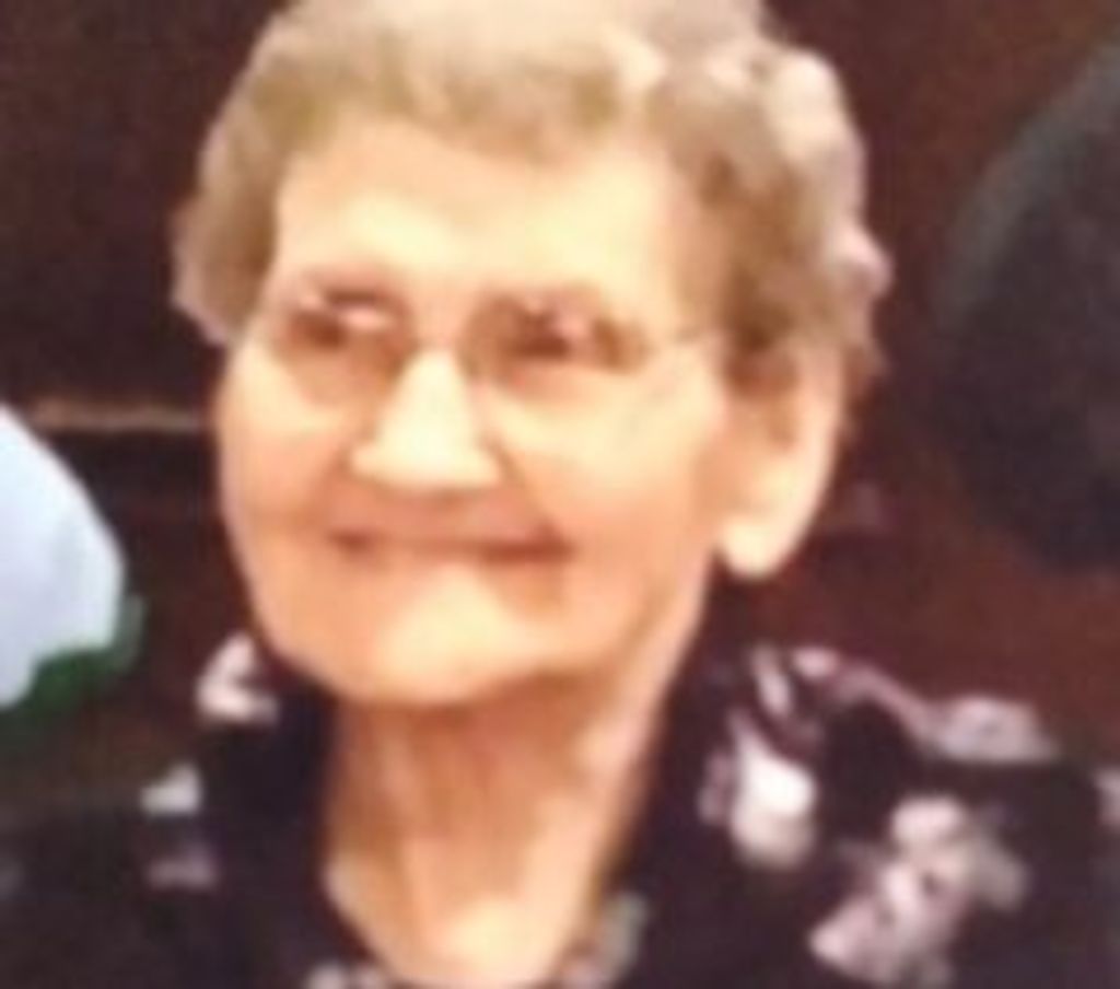 Linda Givens (Komula)