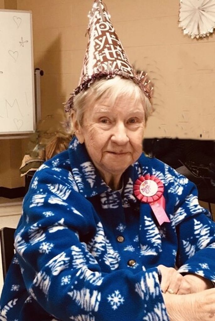 Beatrice E. "Bea" Macdow