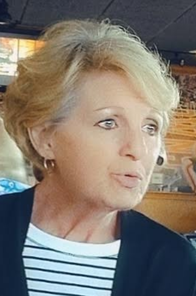 Carolyn "Susan" Sue (Vandyke)  Frame Profile Photo