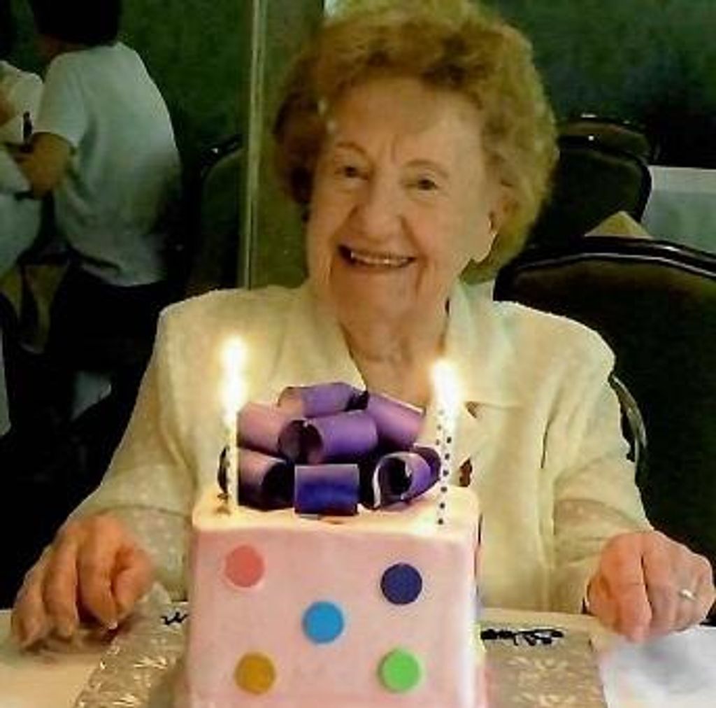 Helen C (Chermak) Fix Profile Photo