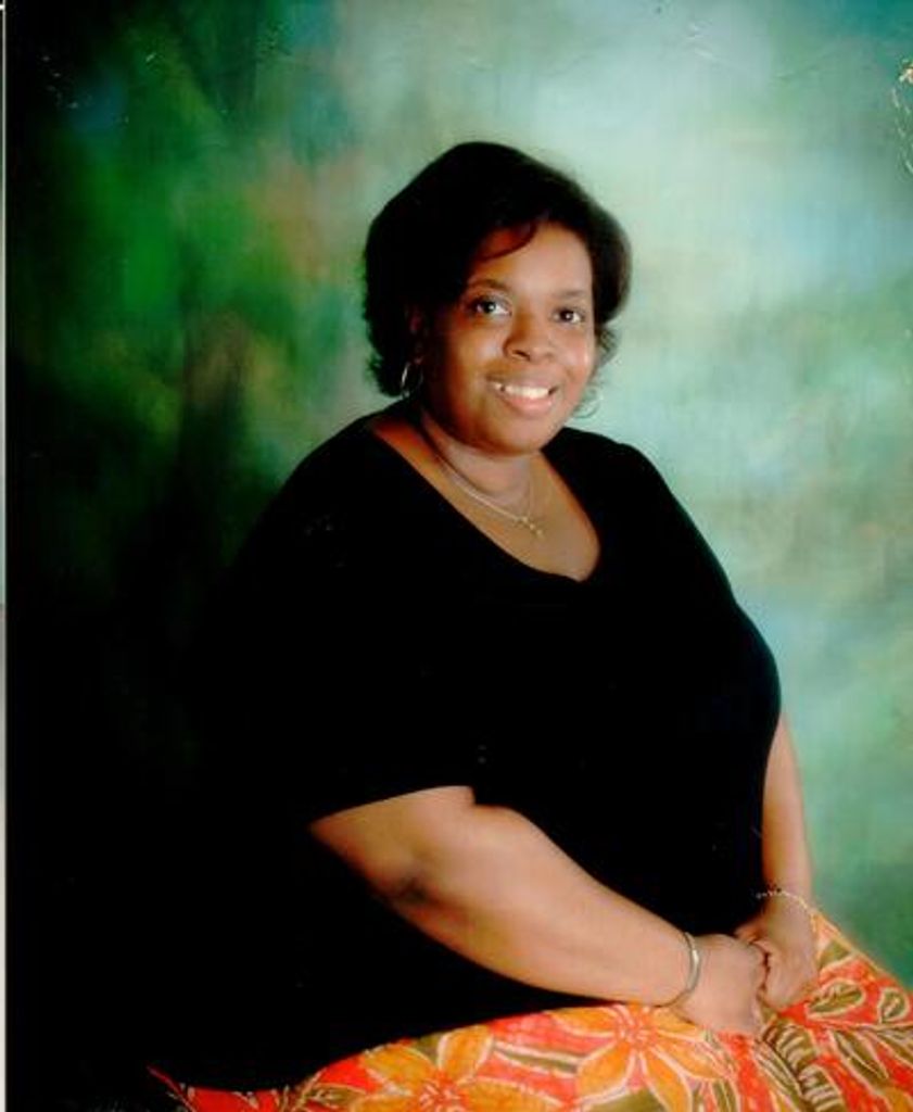 Charmaine Roshondalar Edwards Profile Photo