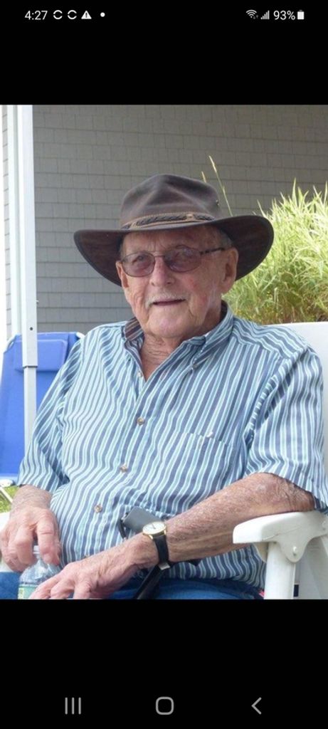 Harold 'Hal' Earl Waitt Profile Photo