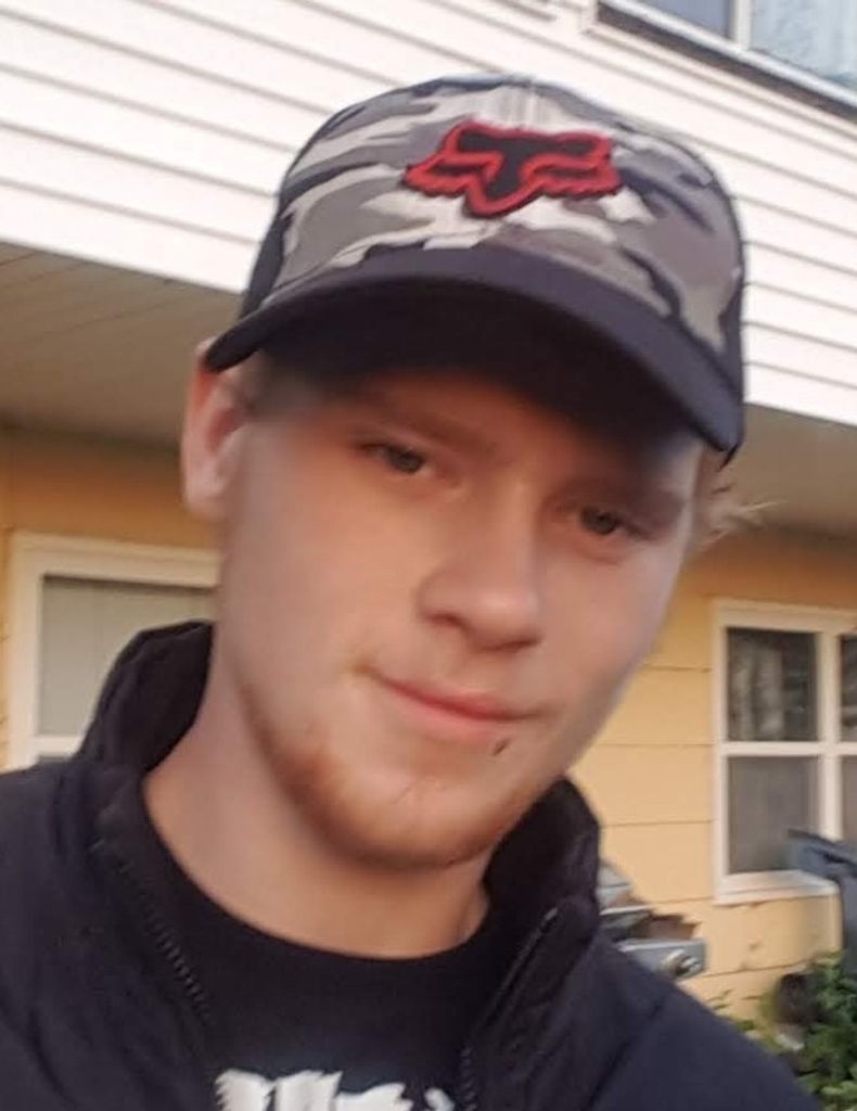 Hunter Daniel Lee-Hamilton Profile Photo