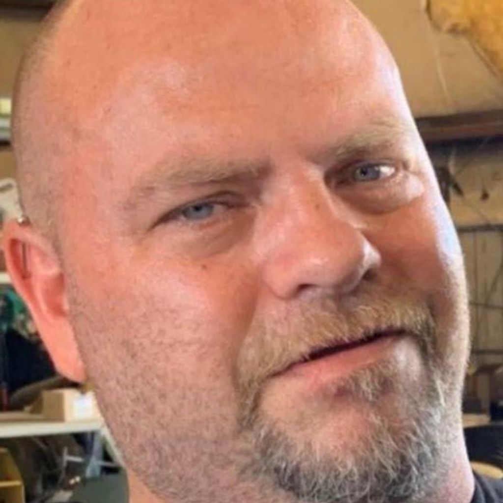 Oscar Lee Parker Profile Photo