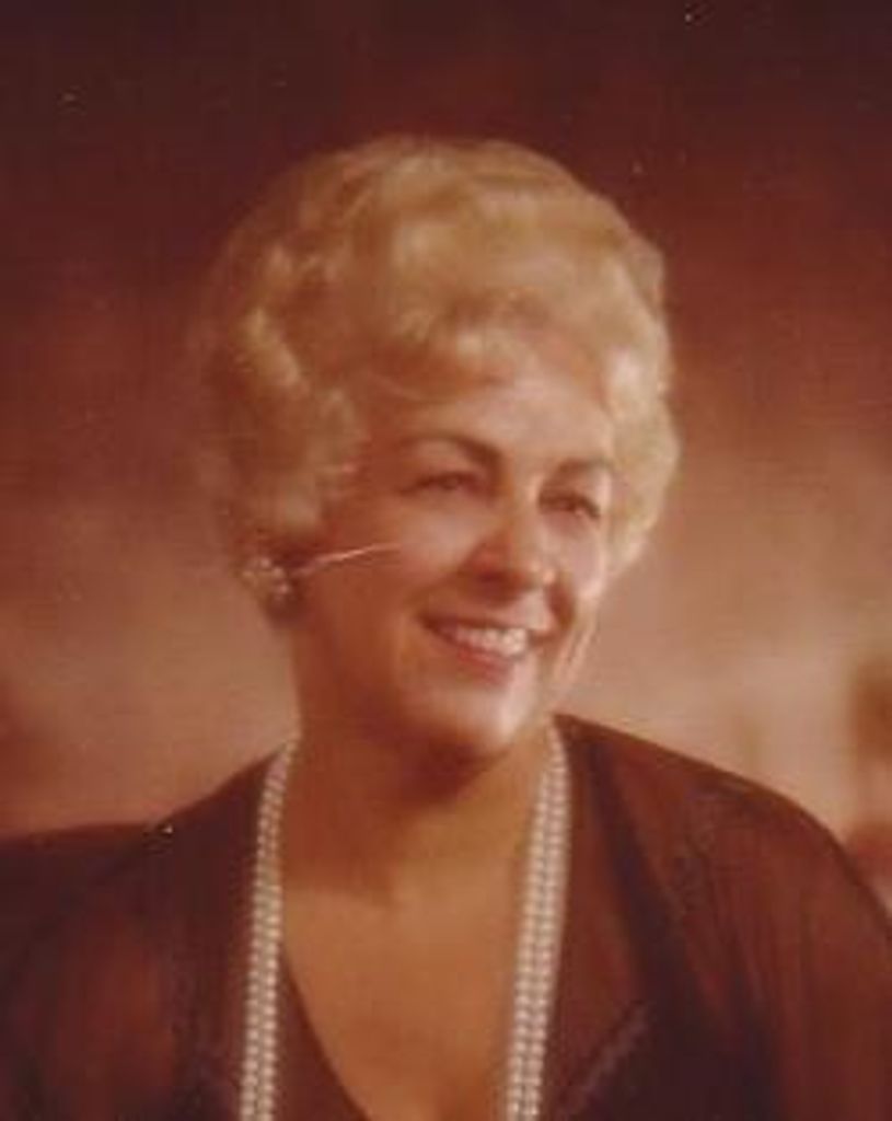 Lillian Deucker Owings