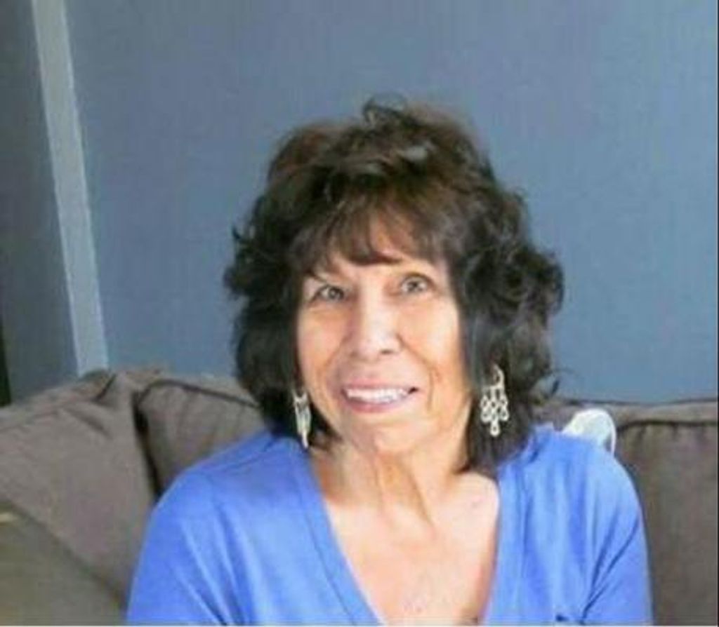 Maria Pesina Zambrano Profile Photo