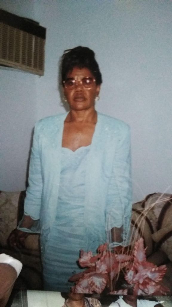 Ms. Linda Crawford