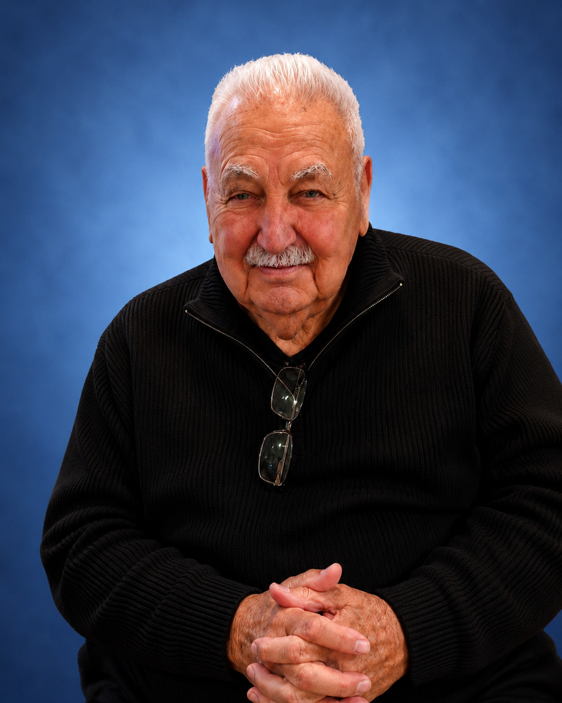Oscar E Flores