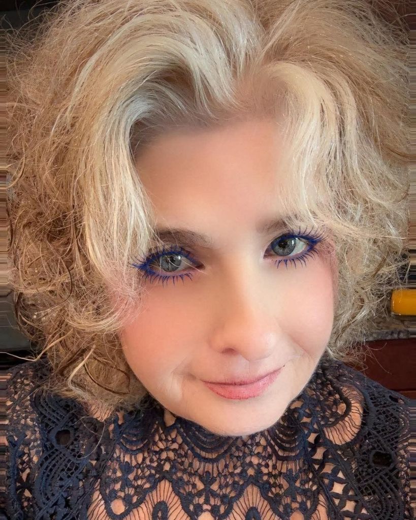 Annette Simon Profile Photo