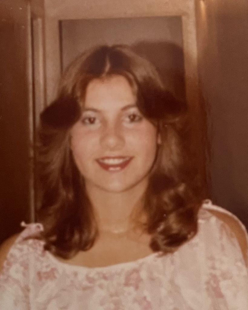 Linda E Kemp