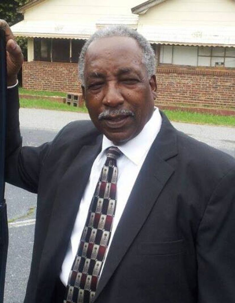 Earl D. Wallace Profile Photo
