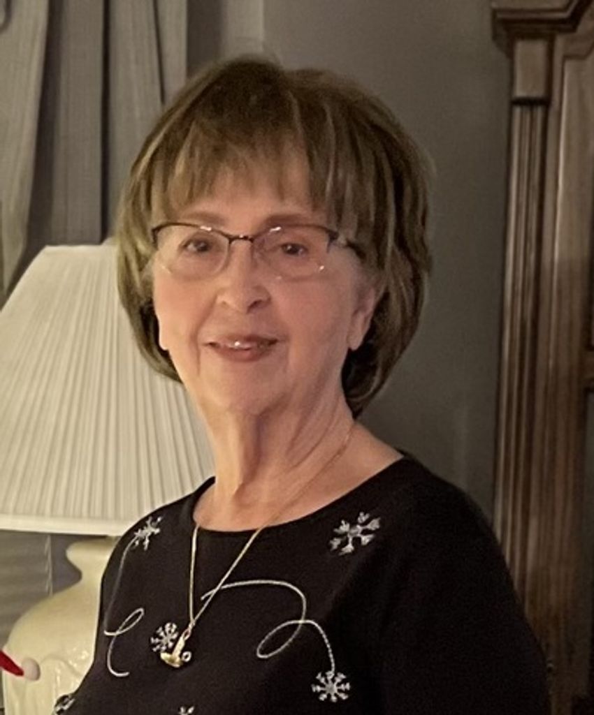 Gloria Jeanne Adamski Profile Photo