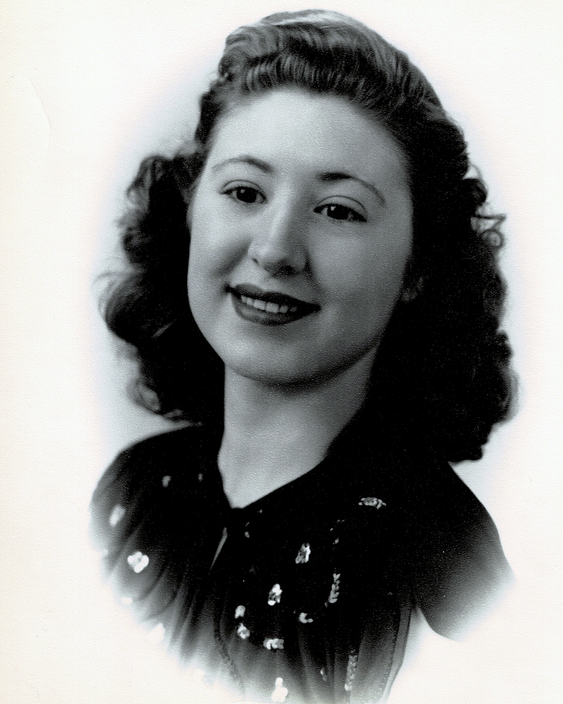 Jeanette Coln