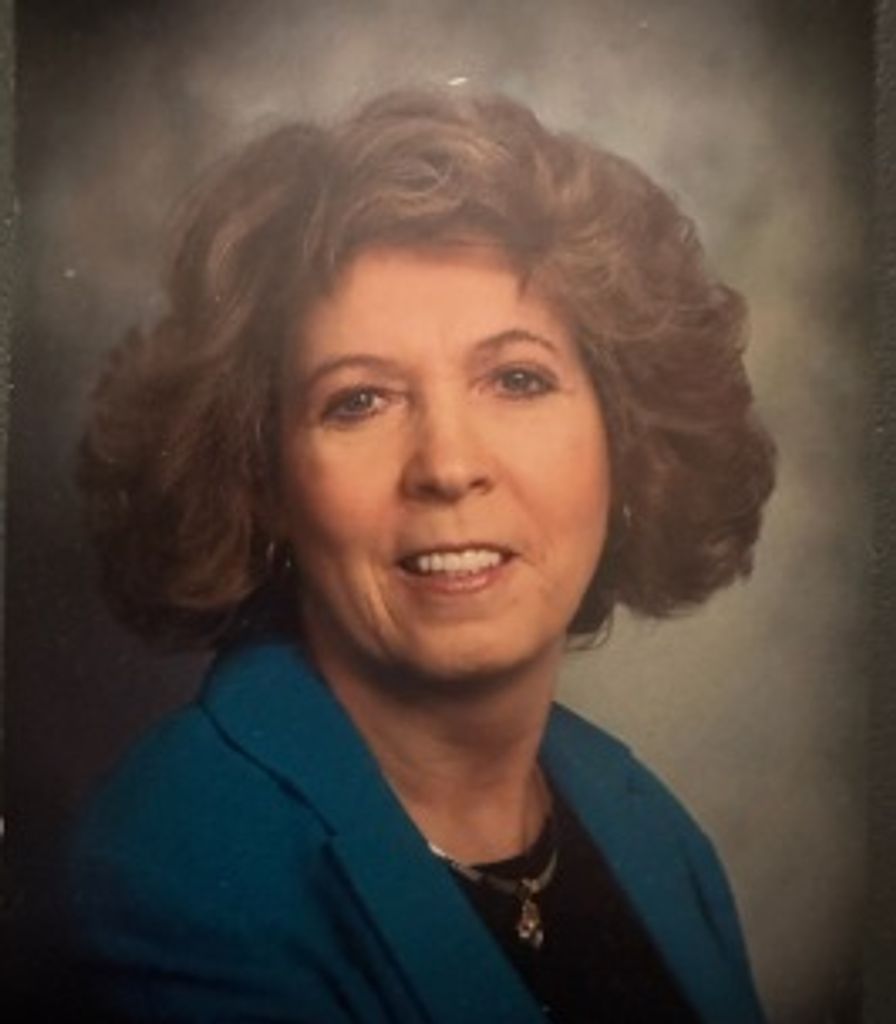 Laura Young Profile Photo