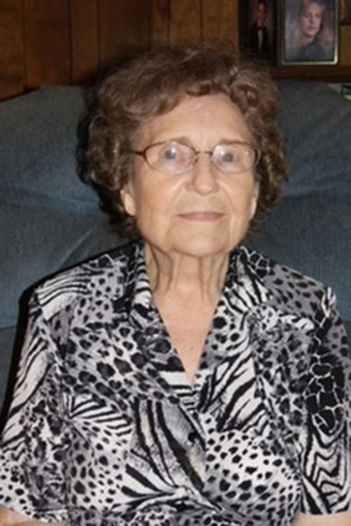 Louise Bradshaw Profile Photo
