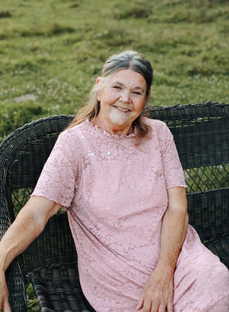 Sarah Bragg Profile Photo