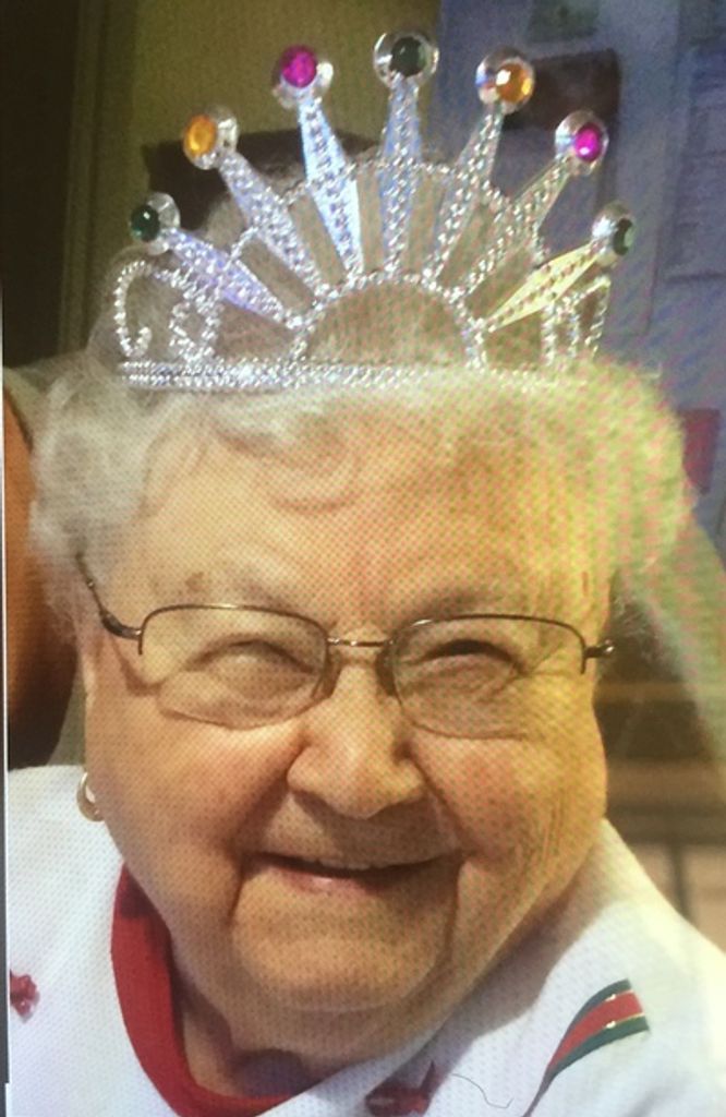Betty Liska Landsfeld Profile Photo