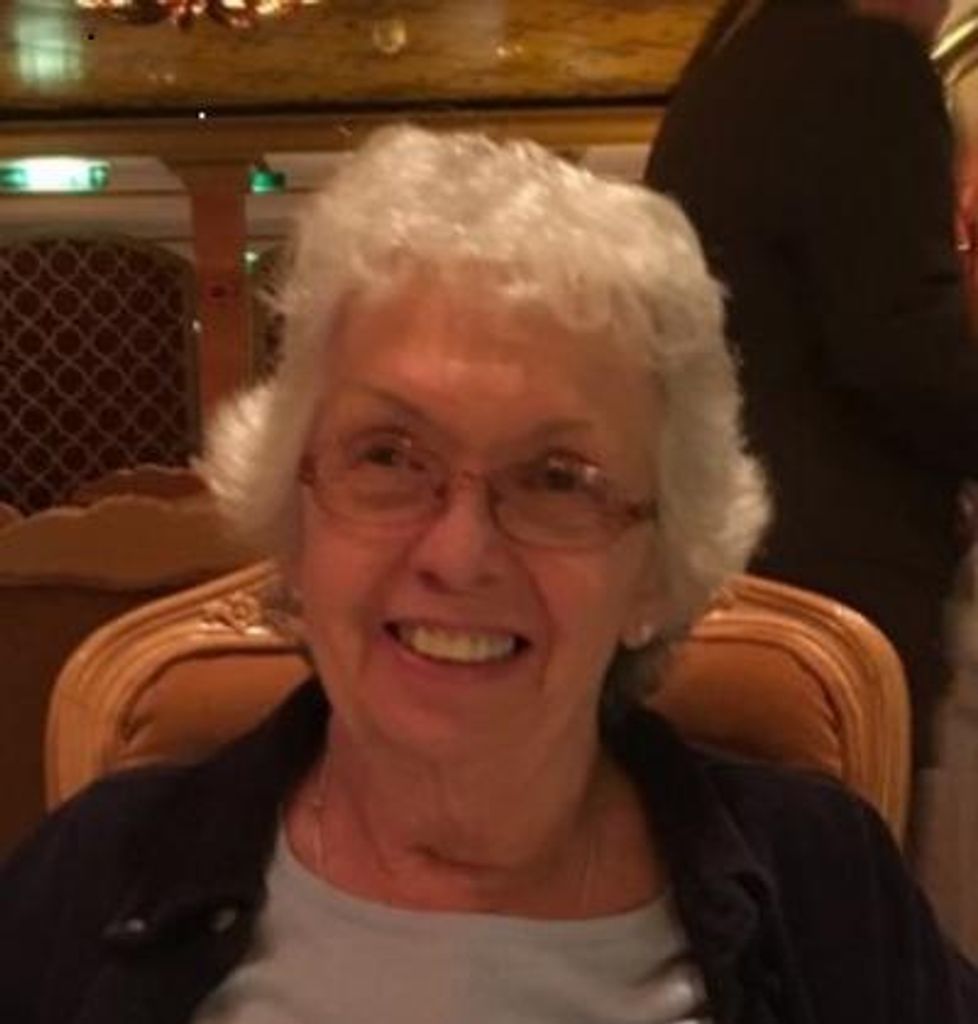 Lillian Lorenc Profile Photo
