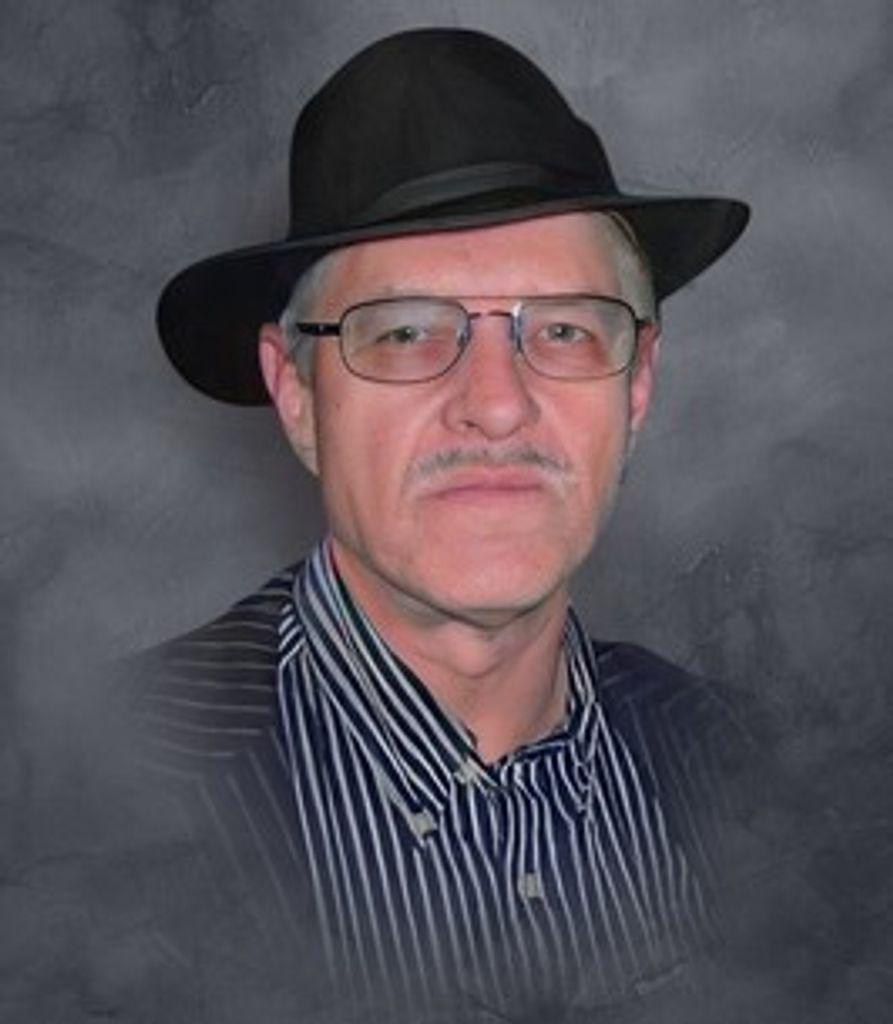 Stanley Strelecki Profile Photo