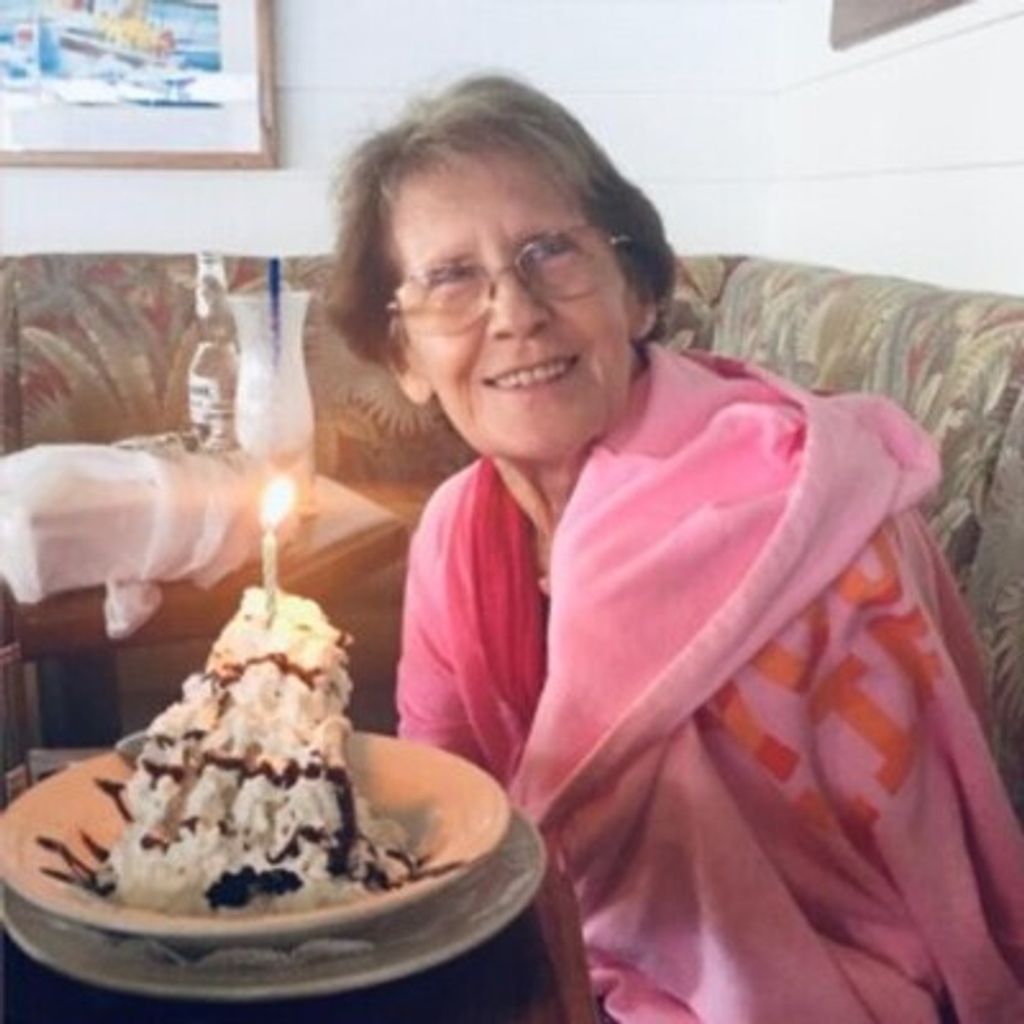 Joan Aguilera Profile Photo