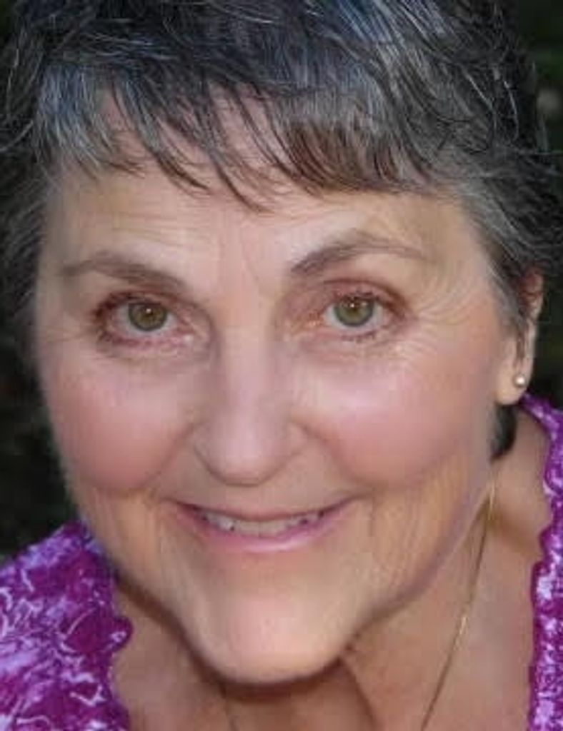 Maxine Beverly Group Profile Photo