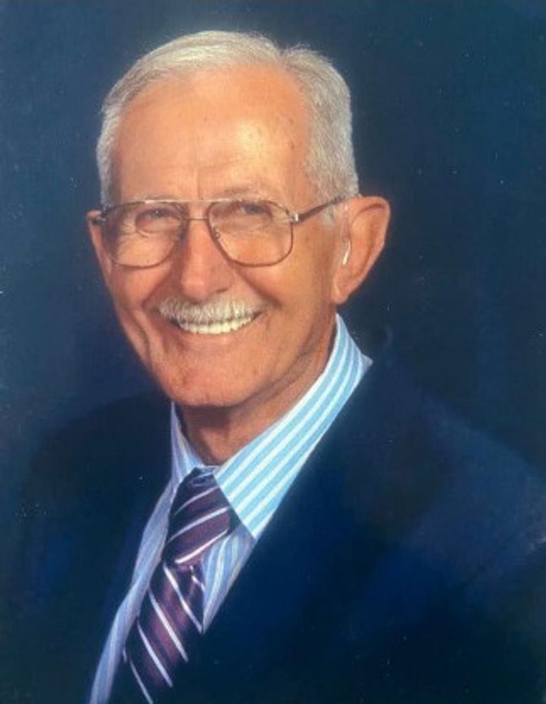 Harold Dixon Bass Profile Photo