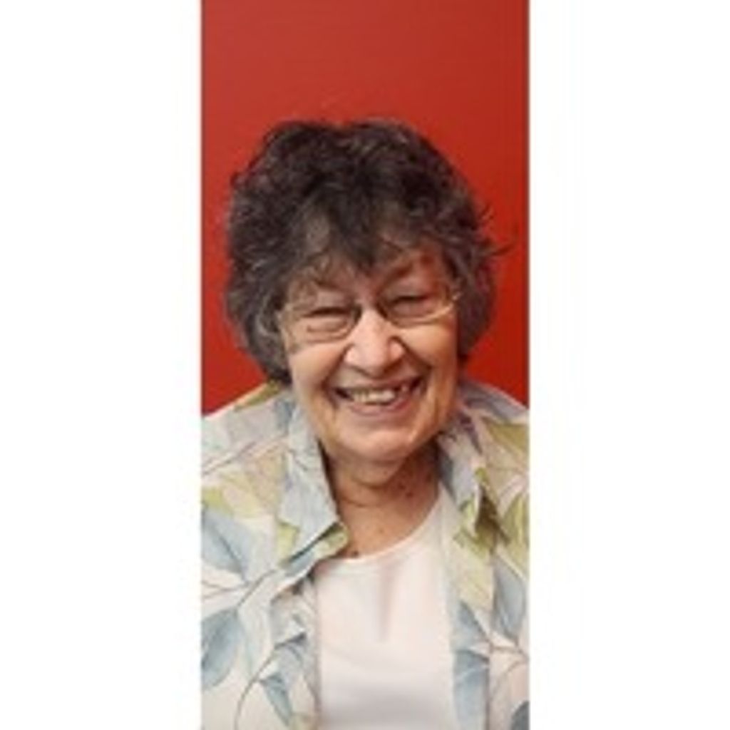 Bee Crunk Profile Photo