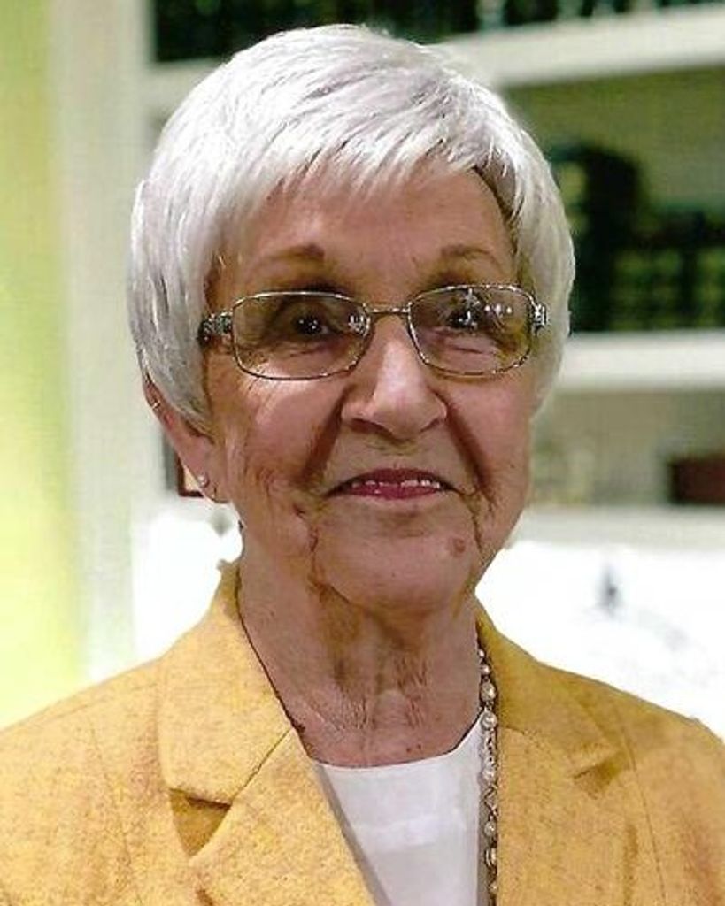 Alma Lois Lyle Profile Photo