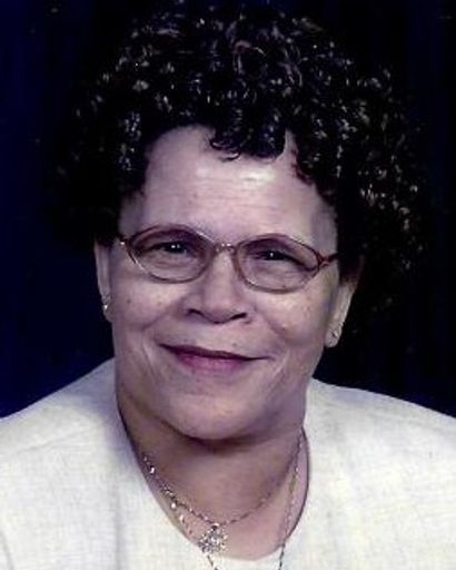 Helen Barnes's obituary image