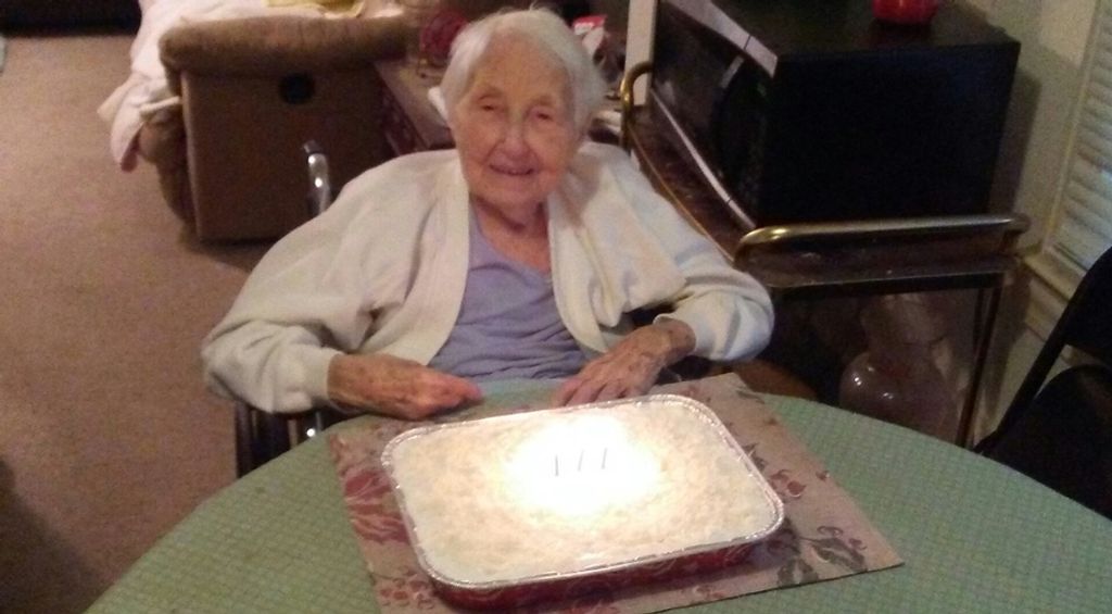 Lillian Lola Lewis Profile Photo